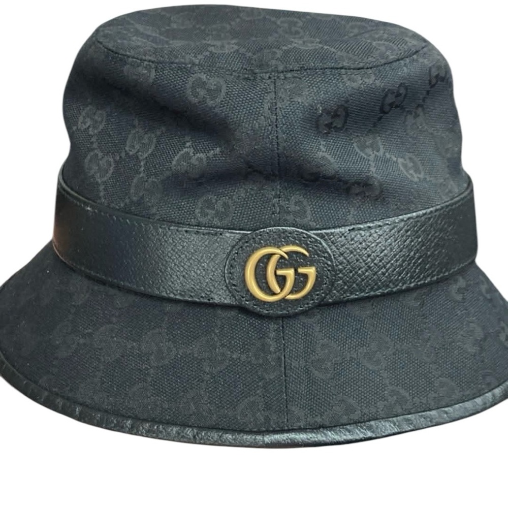 Gucci Black Bucket Hat with Gold Logo COA included